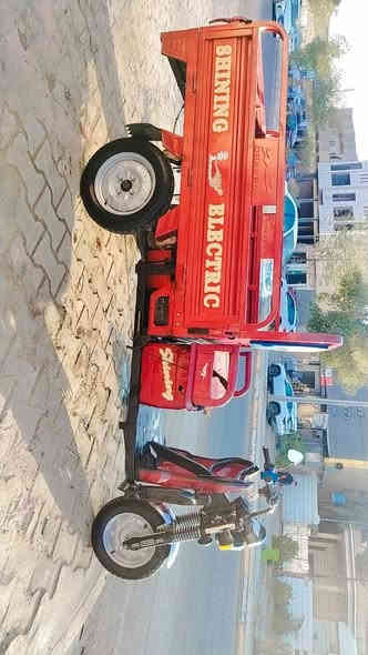 سلام عليكم للبيع طرطوره شحن حجم كبير جاهزه من كلشي وعلفحص السعر 950 وبيها مجال للاتصال ***********
