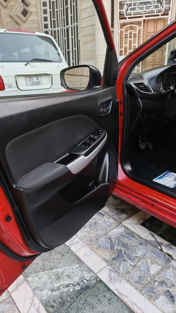 السلام عليكم سوزوكي بالينو ٢٠١٨ استلام شركه سياره بيها بارد بشفه مال بنيد جاملغ الامامي بي طخه  الباب الخلفي بي بارد بدون صبغ حته دعاميات مكفوله محرك ١٤٠٠ مواصفاتها
بصمه 
بصمه ابواب وجنطه
 حساسات خلفي
شاشه و كامره خلفيه تحكم ستيرن
مثبت سرعه 
زنون عالي ناصي
اشاير ب مري 
مكانها بغداد المنصور
السعر ١٠٠ ورقه وبيها مجال بسيط جدا
***********
