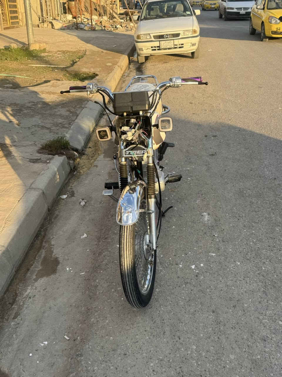 السلام عليكم من رخصت الادمن عندي دراجه تايكر مديل 2020 للبيع داجه فول محركك مامفتوح كهربائيات كلها شغاله اشاير 2025. عداد سرعه شغال قمجات كلها جديده ضفيره جديده سكريتر ويدات رياضي تخم تايرات جديد  بربرينات تايرات جديده مبدله كبات براغي لايت موجود ومشدود علي دوسات جديده بريك طويل مكاني الموصل الايسر. السعر 625  وبي مجال للطيبين والشراي المو شراي لاا يتصل 
الرقم. ***********. للاستفسار اتصل عل رقم وبي واتساب
