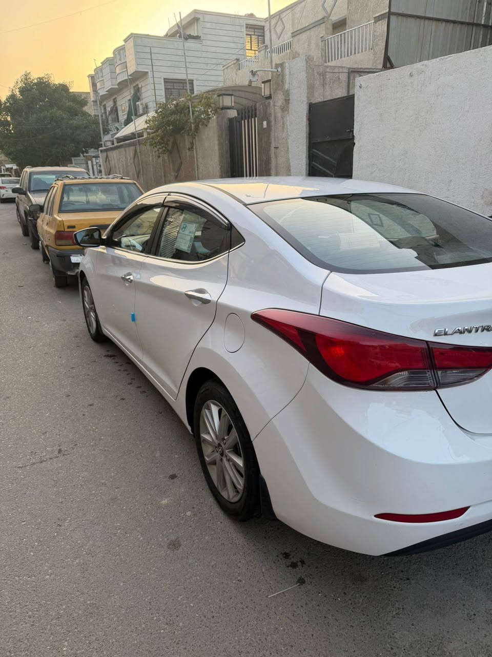 السلام عليكم النترا ٢٠١٦ خليجي السياره كفاله عامه  رقم بغداد تحويل مباشر فول ما عدا البصمه المحرك مفتوح 
السعر 125 وبيه مجال موبايل 📱 ***********
