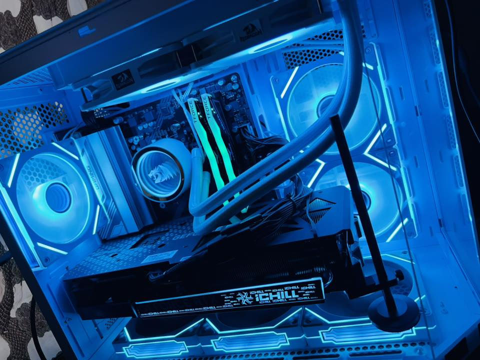 للبيع تجميعه gaming pc
السلام عليكم 

تجيمعه للبيع 

المواصفات 

R5 7500F + Redragon CCW-3011 240mm ابيض

Ram 32GB 16x2 TFORCE RGB

B650m gaming plus wifi gigabyte

RTX 4070super ichell 3x fan rgb

M.2 1T cruial gen4 5000 MB/s

Psu 750w pcl-e5

Case SAMA 6fan ARGB

حاسبه مستخدمة قليل كل كراتين موجوده و بيها ضمان 

انطوني سعر معقول بيها (توصيل متوفر)

تواصل خاص او عالرقم

***********واتس

***********
