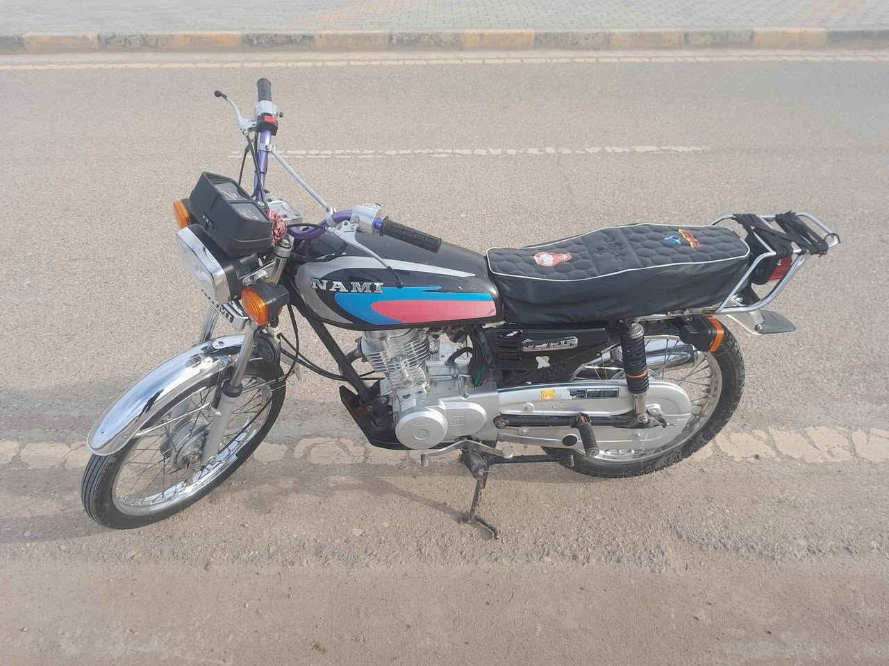 سلام عليكم دراجه ايرانيه نامه البيع مستعجل على بيعته دراجه شوفت عينك رايده600بيه مجال قليل شراي يخابرني ***********
