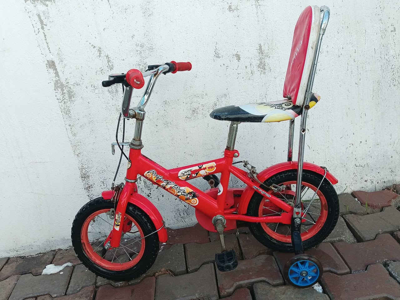 سلام عليكم باسكيل ياباني كلش نضيف مستخدم قليل احله من الصوره
تايرات  بريكات كامل سعره 28 الف مكاني كركوك حزيران ***********
