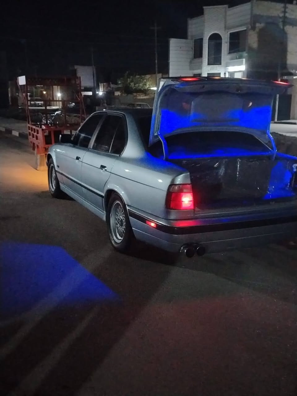 بيم 525ا موديل91 اصل  رق مكينه عدله مسكر مكفولة لا تنقيص ولاتبخير تخم تاير حداديه امامي خلفي فتحه سلايت تبريد تدفه كهربائيات كلهه شغال زنون مونيكا بيهه 
رقم سليمانيه سنويه لل26 السعر75وبيهه مجال العنوان كربلاء ***********
