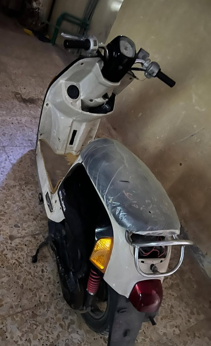 سلام عليكم دراجه ماكس بوليس للبيع سعر قفل ٥٠٠مكان كربلاء الحولي جديد رقم ***********
