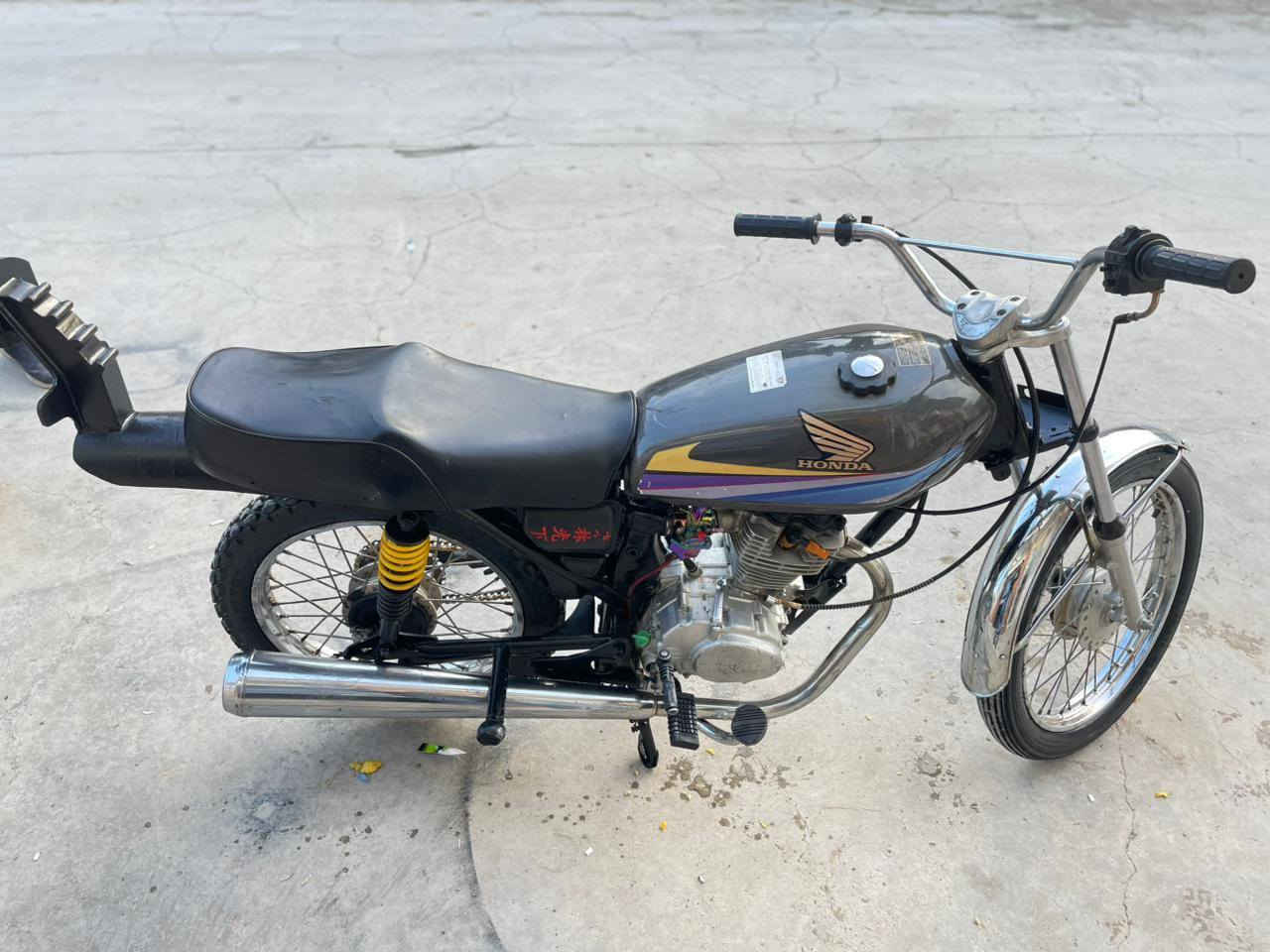 دراجه اربعه كير نامي برو موديل 2021 نضافه فول مابي اي عيب السعر 370وبيها مجال  الرقم ***********
