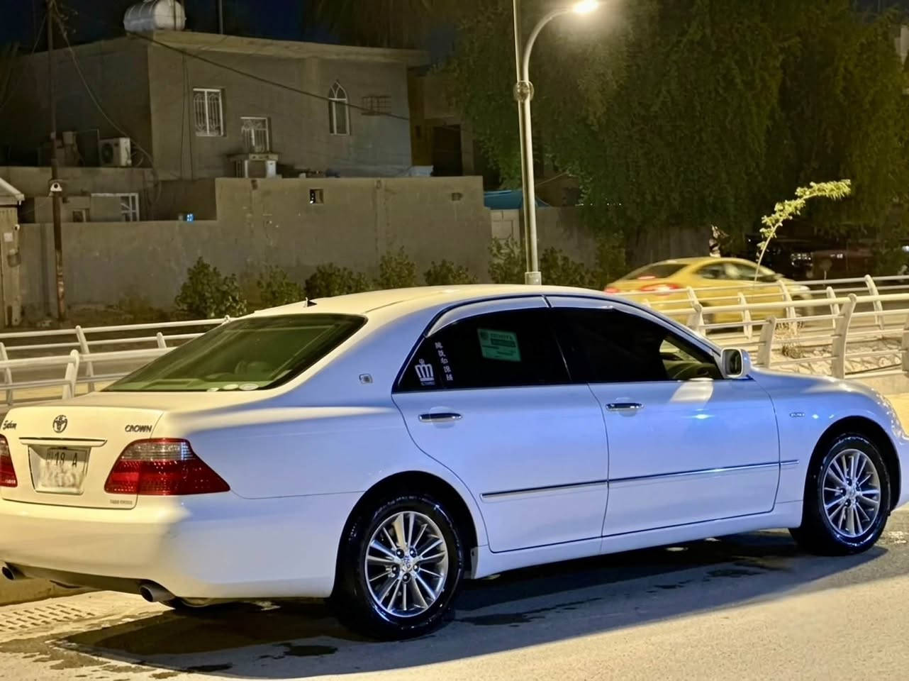 سلام عليكم للبيع كراون شاهين 2006  تسجيل جديد رقم بابل باسمي سياره كفاله عامه ماشيه 84 الف كير مكينه كفاله سياره جديده ما ناقصها شي فول سياره برده خلفيه بصمه أربع أبواب سعرها 160 وبيها مجال 
***********
