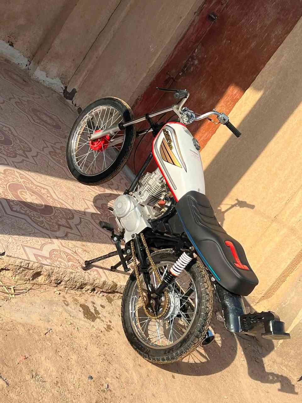 السلام عليكم خوان درجة نامه شلامجه ادوات للبيع مكاني ابو الخصيب السعر 600وبيها مجال وتساب ***********
