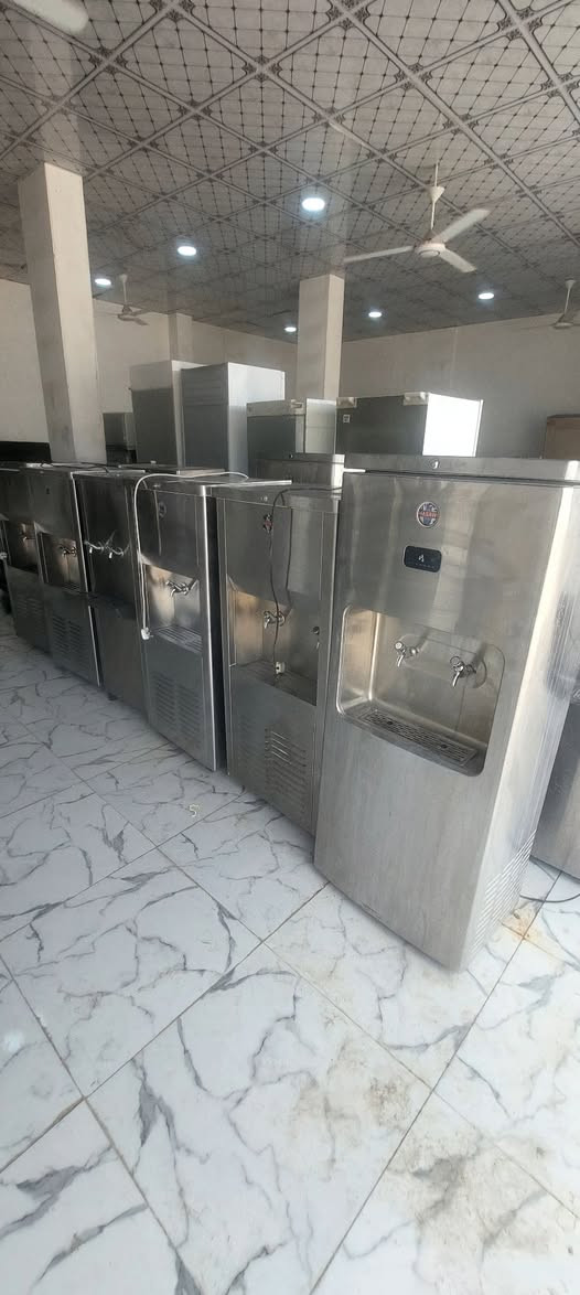 براد ماء باله كويتيه شرط الشغل حساوي ابو حنفيتين وابو حنفيه العنوان البصره قضاء المدينه خلف محطة الوفود الحكوميه البدران للإستفسار ***********
