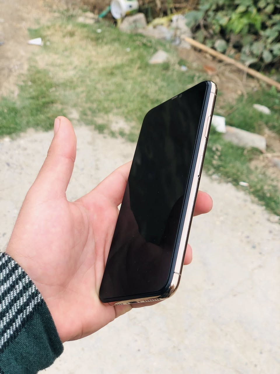 اكس ماكس نضافه فول مبدل فقط بطاريه اصليه
ذاكره٢٥٦
بطارية ١٠٠
وين ميعجبك افحص كله شغال 
بابل حله 
السعر ٢٠٠ 
رقمي ***********
