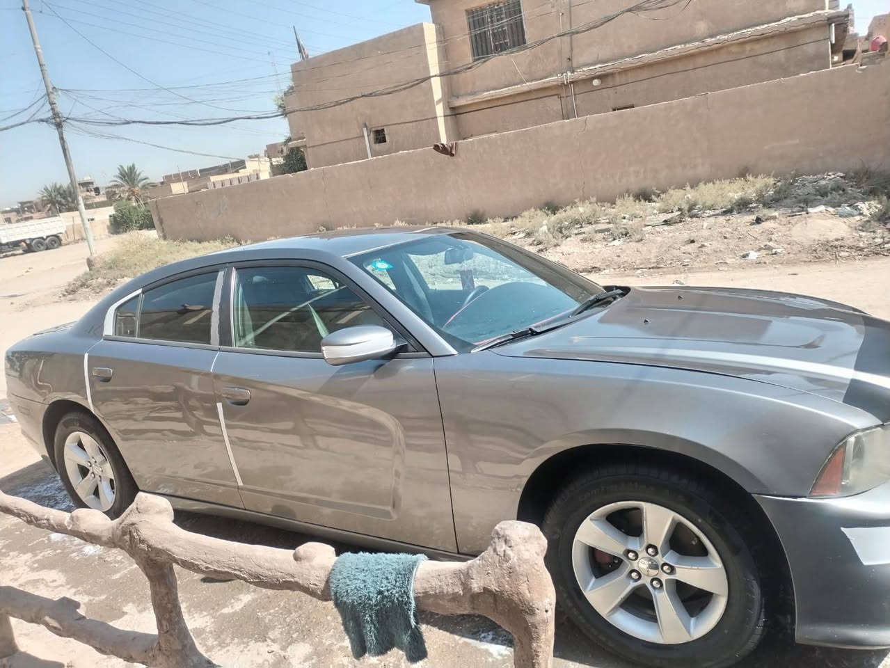 سلام عليكم ورحمة الله وبركاته للبيع دوج جارجر.      سعر ١٣٣
مودل ١١ رقم بغداد سنويه بل ٢٧ لون رصاصي داخل لون سود  مكينه ٣٦٠٠
كير عصه حداديه امامي خلفي جديد.
تخم تاير نقشه وحده  سياره جاهزه معايزه شي حته دهن قبل يومن بدلته
ترايك واين متريد  مكاني. بابل حله  للبيع او مراوس  ***********

***********  بي وتساب    اني مكلف بل نشر الله
