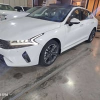 K5خليجي موديل 2023ماشيه ٢١ الف( مكفوله)   سياره وجديده جداا محرك ٢٠٠٠ ...