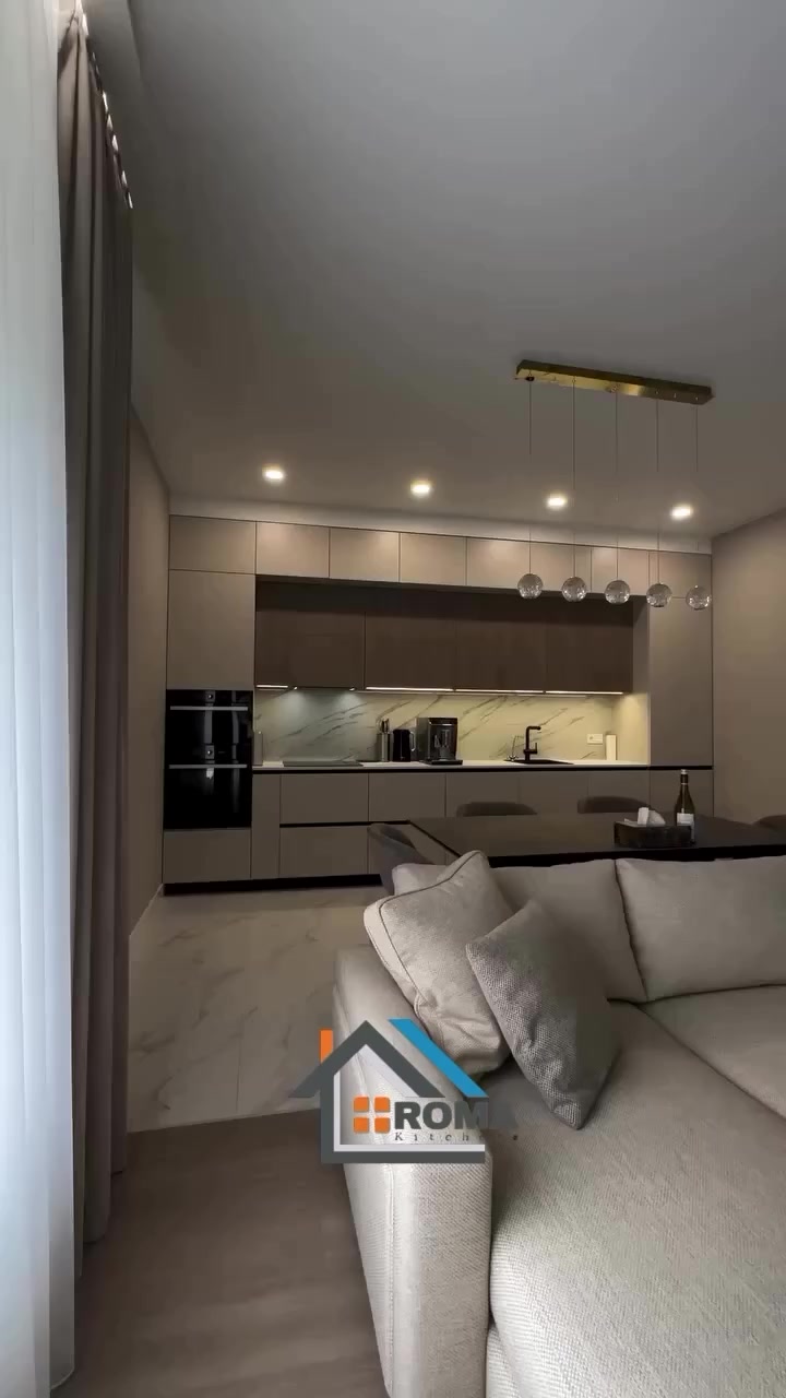 ⁨ 🔥 375 ألف فقط 🔥

رمضان هذا العام… غير 🌙✨

تخيل تدخل مطبخك الجديد
إضاءة هادئة… تفاصيل فخمة… تشطيب نظيف يلمع 🤍

خشب تركي درجة أولى بالكامل
جودة تتحمّل سنين
وتصميم ينفّذ خصيصًا حتى يعكس ذوقك أنت

إحنا ما نبيع مطابخ…
إحنا نصمّم مساحة تعيش بيها أجمل لحظاتك

وبمناسبة شهر رمضان المبارك 🎁
قدمنا عرض استثنائي ولمدة محدودة جدًا

الفرصة ما تتكرر
والعدد محدود بالحجوزات

📍 المعرض الجديد:
البصرة – الجنينة – شارع البهو
قرب مرطبات ابن العرندس

📞 للحجز والاستفسار:
***********
***********
***********

مطابخ روما…
للي يعرف قيمة الفخامة ✨⁩
