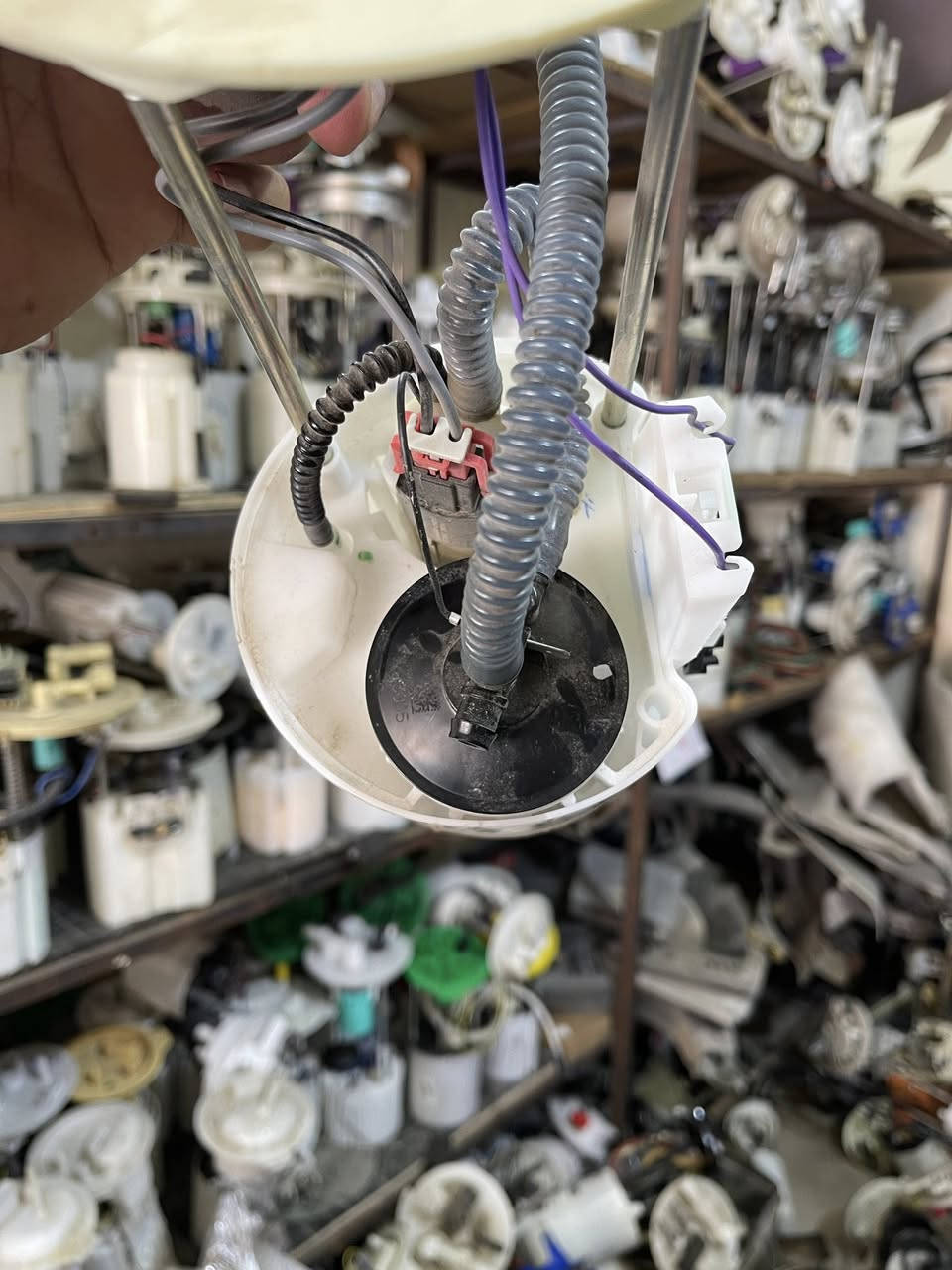 قواعد فيت بم فورد F150 2019-2026  اصلي وكاله 
*********** 
٨٠ الف سعر القاعده توصيل موجود
