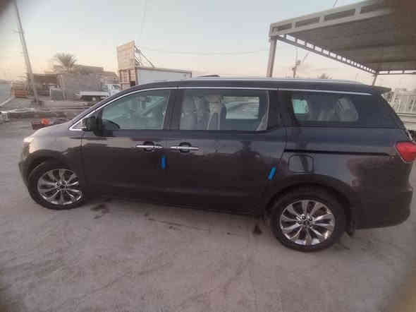 سياره سيدونه معروضه للبيع ماشيه ١٧٠ ميل فول مواصفات
السعر ٢١٠ $ وبيها مجال 
مكلف بلنشر 
رقم صاحب السياره ***********
