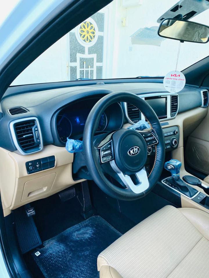 سلام عليكم سبورتج خليجي زيرو زيرو شركه الدوليه ام ضمان خمس سنوات سياره كفاله عامه من دعاميه للدعاميه من بارد من طعجه من كلشي سياره ماشيه 16حقيقي شرط الفحص وشرط الجرس علا زيرو بعدها سياره نفكيشن شاشاه جبيره بلاديه وكامره بلاديه تايرات شركه بيها سبير مانازل سويجات ثنين كتلوكاته رقم بغداد انكليزي كشنات جلد مرايات شفط اشاره حساسات خلفي امامي مكان سياره واسط كوت رقم الهاتف ***********
