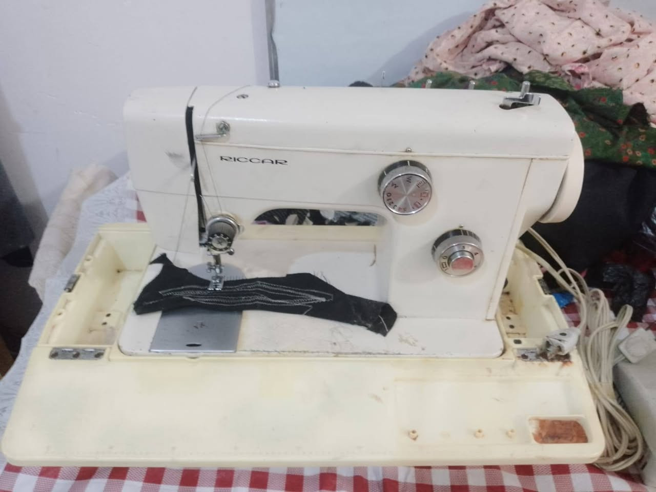 مكينه خياطه البيع السعر 75 وبيه مجال قليل 
ملكانه السعر 50 قفل العنوان كوت حي الخضراء قرب بانزين خان البغدادي


**إذا كنت صاحب هذا الإعلان وتريد حذفه لأي سبب، رجاءا أرسل رسالة إلى الدعم الفني**