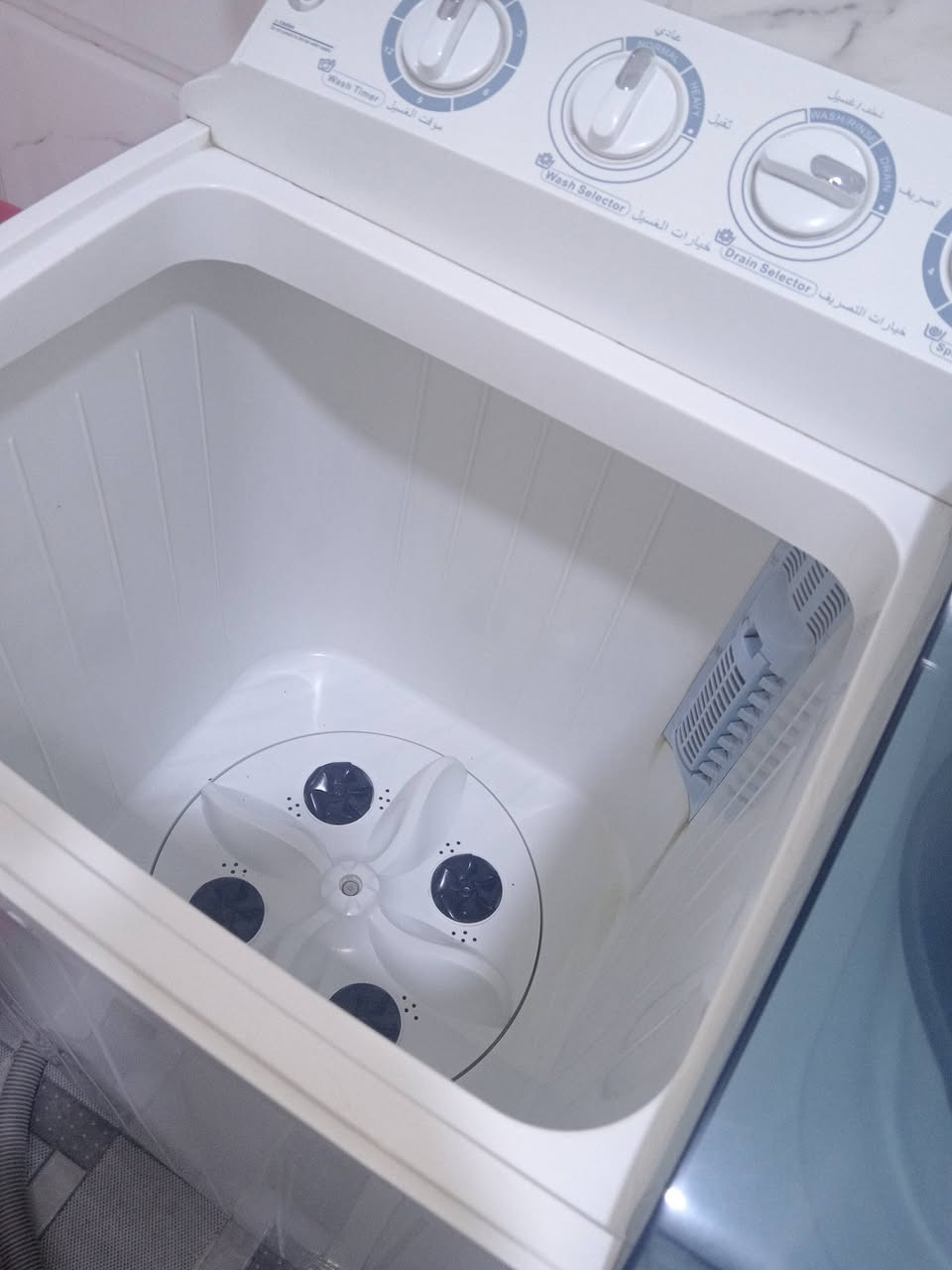 غساله للبيع ١٤ قدم نضافته نفس صوره


**إذا كنت صاحب هذا الإعلان وتريد حذفه لأي سبب، رجاءا أرسل رسالة إلى الدعم الفني**