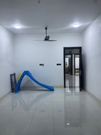 دار للبيع المساحة 200م في 6 كيلو قرب ماركت زنبيل  طابو صرف  الوجه 10 و...