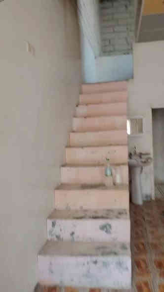 بيت ايجار الساهرون قرب بانزين خانه الضيغم قرب مكافحه المخدرات ايجاره 300 قفل 🔒 غرفتين وصاله ومطبخ***********
