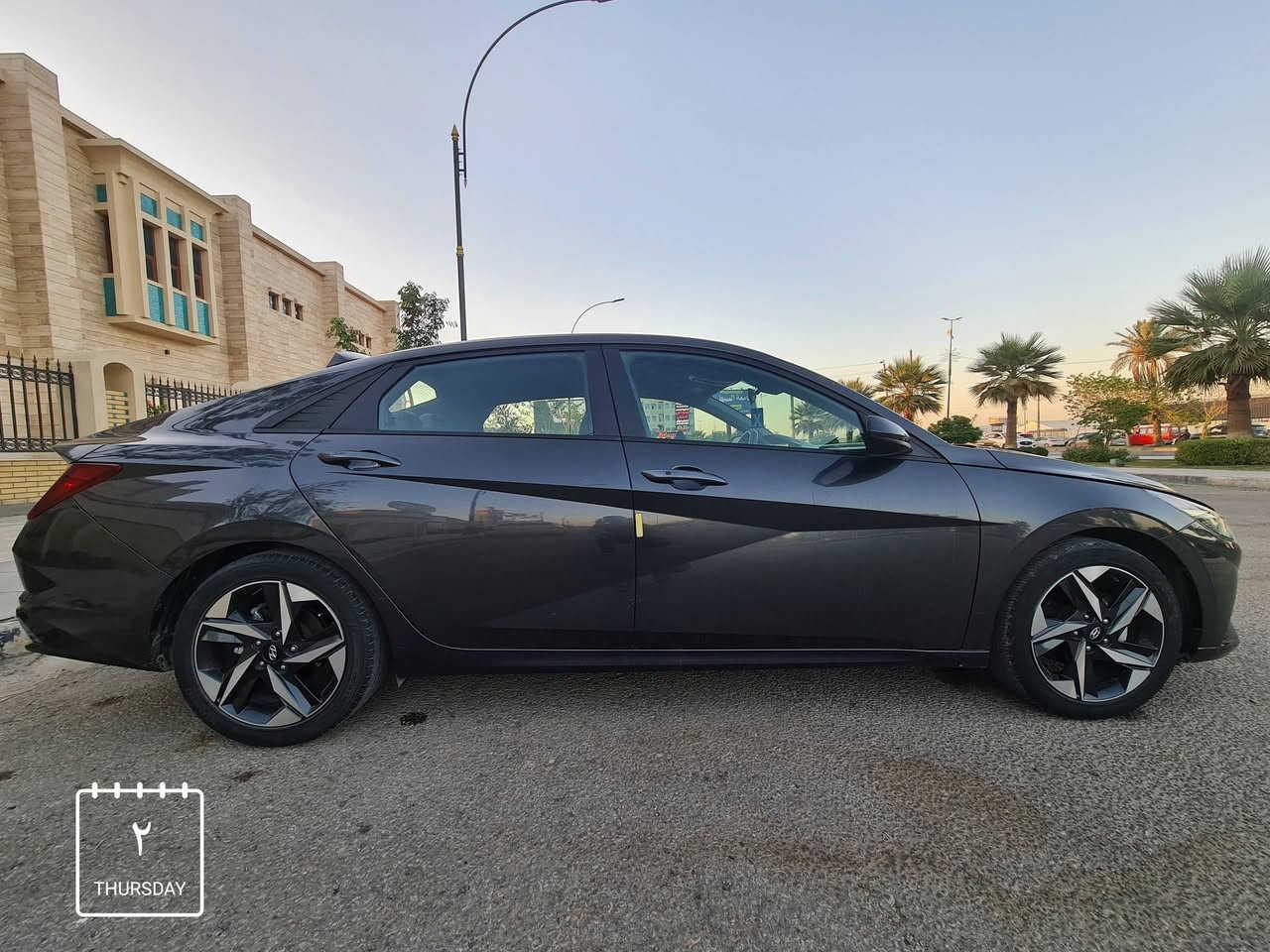 السلام عليكم 
النتر موديل 2023 للبيع 
وارد امريكي حادث قطعه وحده 
بس قبق الجنطة مبدل 
السياره بدون صبغ 
رقم كربلاء بسمي 
السعر ١٥٥ 
***********
مكانها كربلاء
