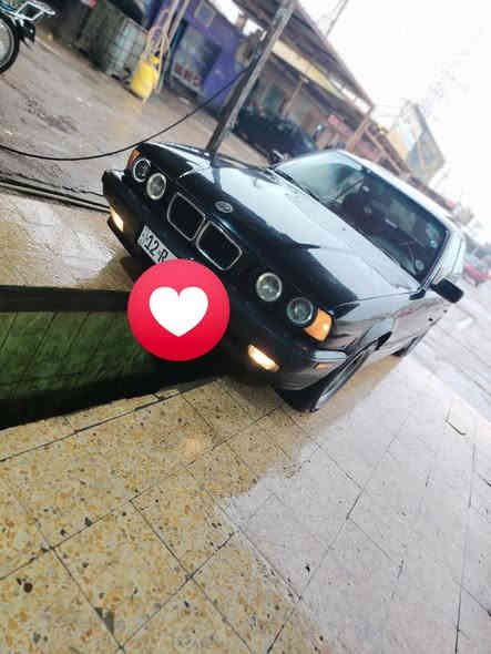 سلام عليكم ٥٢٥كبس فانوص محرك لاصرف ولابخار. كير شرط صدر جديد تايرات نضاف حادثها جاملغ خلفي مسجل دمام كهربايات كلها شغالة تبريد ثلج❄️ كابون بانزين بيها رقم نينوى تحويل ثاني يوم غرامات صفر مكان صلاح الدين تكريت السعر  (50) وبيهامجال قليل ***********
