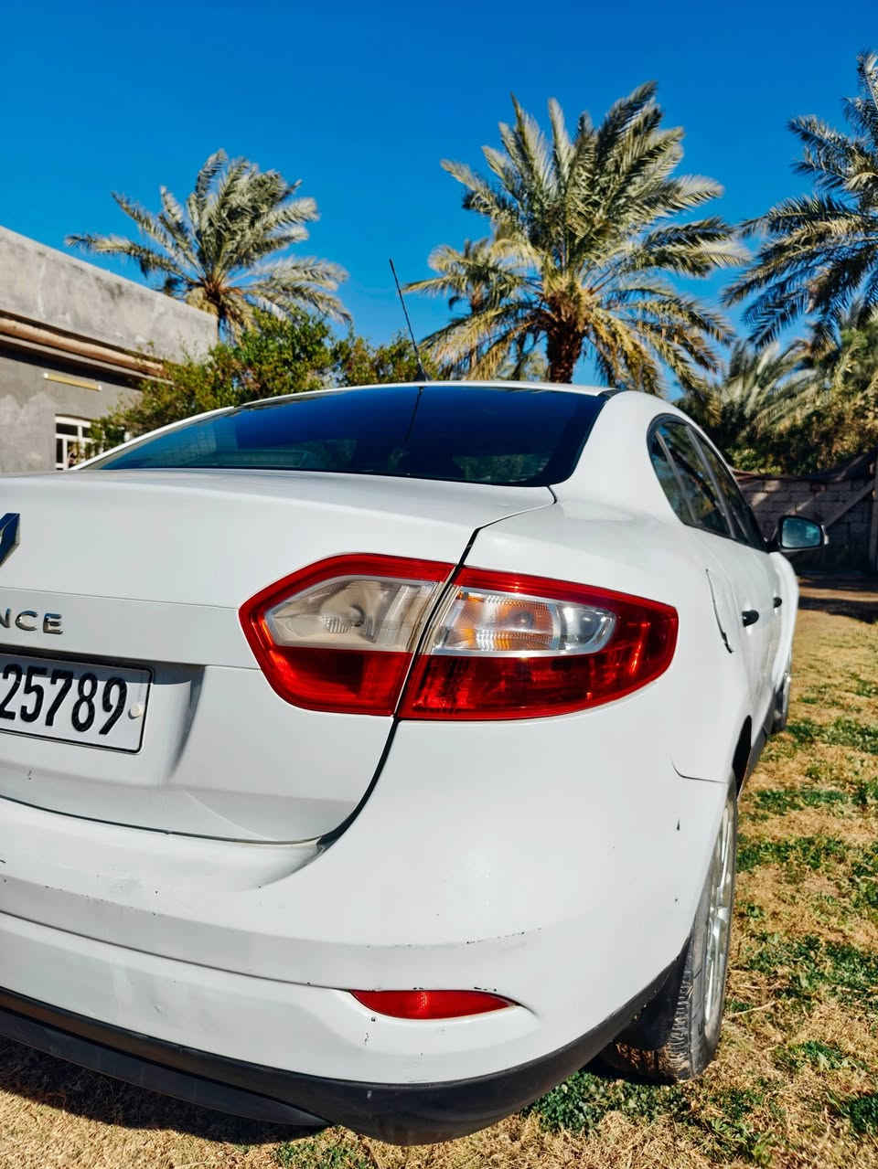 السلام عليكم 
سياره رينو فلاونس موديل 12 رقم بابل ام قبق الاصفر المرغوب سنويه ل 29  محرك 1600سياره بأسمي مداور ثاني يوم  مكان السياره محاويل قرية الفنديه رقم الموبايل ***********
***********
السعر 62وبيهه مجال
