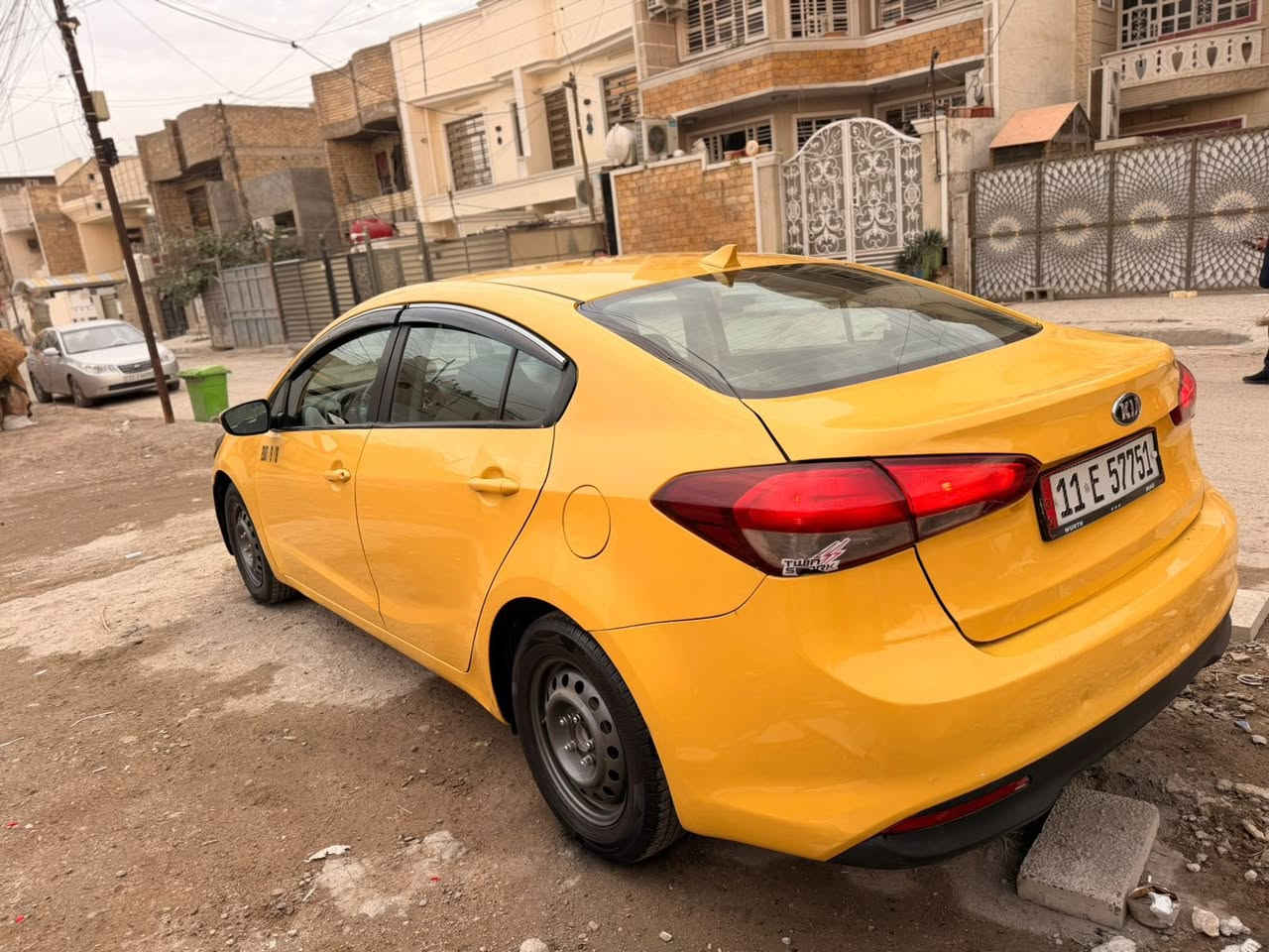 السلام عليكم فورتي موديل 2017مكينه دوش 2000 كير ايتي السعر 100  ناشر صور حادث  كير مكينه كفاله لغود مكفوله  شرط تحويل. . 
بغداد البلديات ***********
