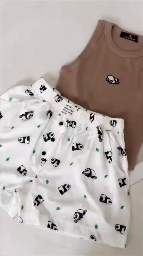 #متوفر_توصيل_لهذا_السيت_فقط ✅
سيت ستن حرير ناعم جودة الستن عاااليه وكوالتي عالي جدا
اهدي لمرتك وفرحي زوجج بهيج سيت نازك ويجنن حتى الجسم يصير حلو من حلاة السيت😁😍♥
السعر 15 الف فقط قطع محدودة جدا لحكوو 🏃‍♀️🏃‍♀️
#ارخص_الاسعار_بس_بمول_همام🔥
العنوان/بابل_قضاء القاسم _الجمعية_شارع السايدين_مقابل مطعم بيتزا هاوس 
المول مفتوح 7صباحا_2ليلا
لايتوفر توصيل ❌
***********
***********
#مندوبة_مول_همام
