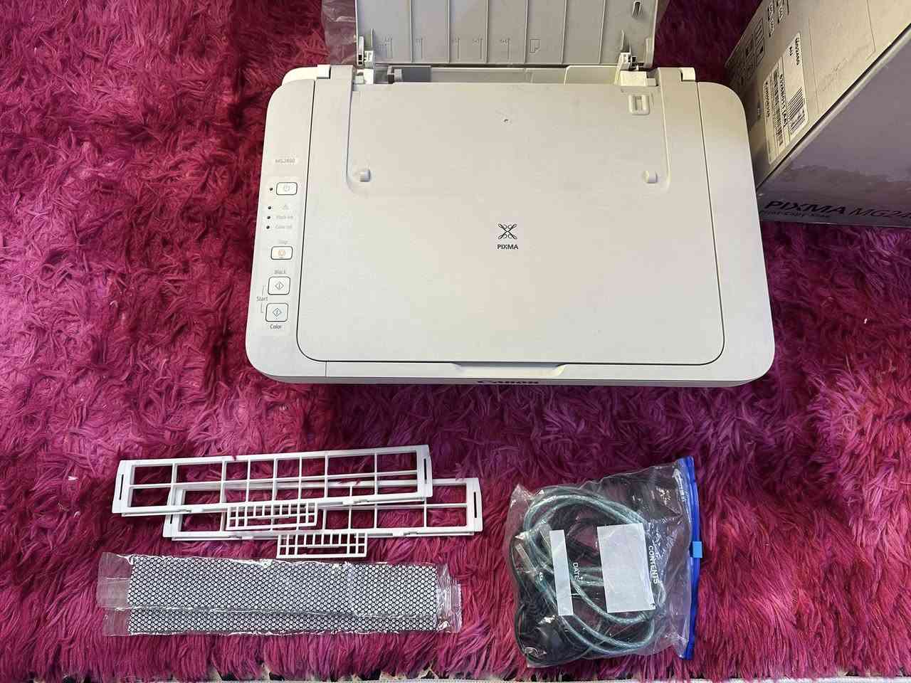 السلام عليكم  عندي هذه الطابعة كانون نوع بيكسما طباعه ملون وعادي وماسح ضوئي اخذتهه من شخص اعتقد كانت عنده مكتبه وبدل مكانه اخذتهه وما استخدمتهه وماعرفلهه .. ابيع على وضعها الحالي بيش تنفعك اكتبلي مكاني بغداد البياع 
Canon Pixma MG2460 
الحبر رقمه مكتوب على الكارتونه


**إذا كنت صاحب هذا الإعلان وتريد حذفه لأي سبب، رجاءا أرسل رسالة إلى الدعم الفني**