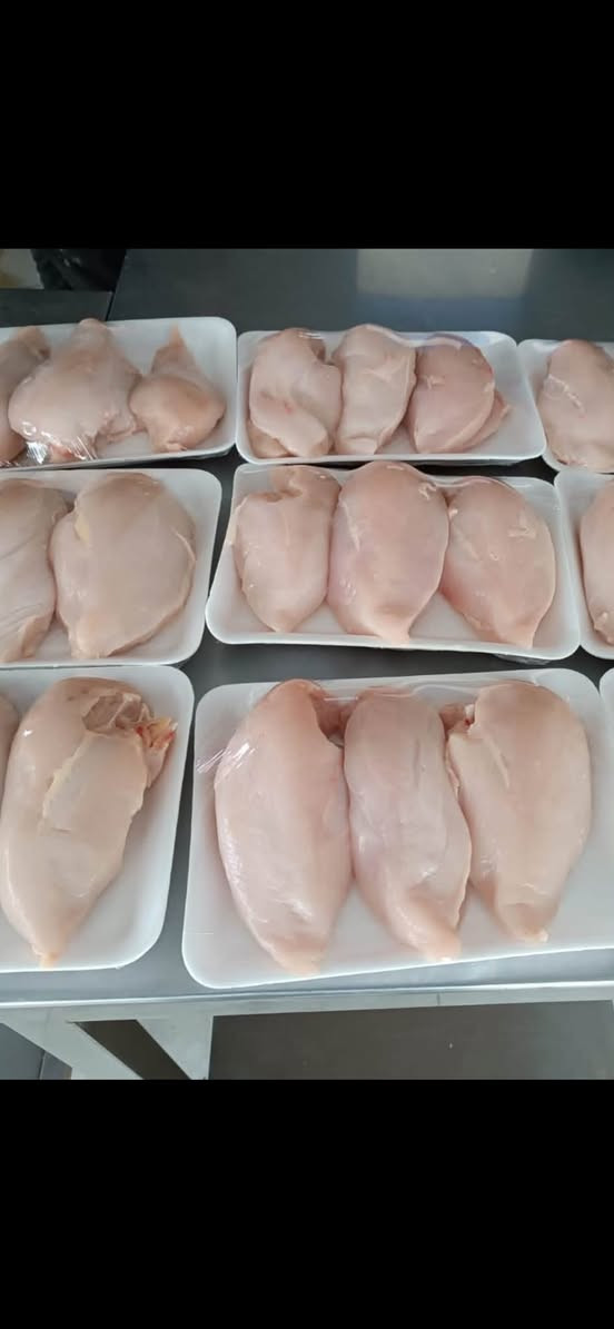 دجاج المجتبى 🐔

ذبح يومي… طازج 100%

نوفر لكم دجاجًا طازجًا يُذبح يوميًا وفق أعلى معايير النظافة والجودة، ليصلكم بأفضل مذاق وأعلى جودة.

✅ ذبح يومي
✅ طازج وغير مجمد
✅ نظافة وتعقيم مستمران
✅ أسعار مناسب
عدنا افخاذ 
صدر دجاج 
جناح 
وتوصيل لكل مناطق كركوك 
للحجز على ماسنجر
او على الرقم ‭***********‬
