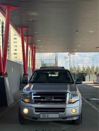 إكسبيديشن XLT • ٢٠١٢ • ١٦٠٠٠٠ كم