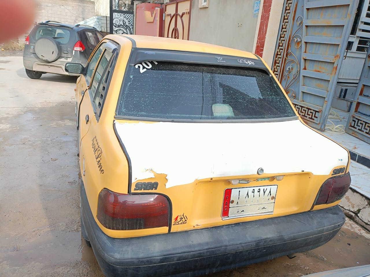 السلام عليكم .سايبا للبيع 2011 .بيها طخه بل جاملغ الكدام وبدايت الشاصي ومصلح..والباقي قدام العين المحرك شرط لا صرف ولا نفخ..مامسجل على كابون يعني بدون كابون..شرط والوكاله والتحويل..عليها هيئه 300 أو 350 ألف تنزل من سعرها..السعر 20$..*********** ..***********
