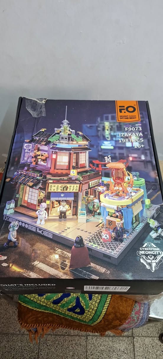 السلام عليكم للبيع ليكو مدينة cyberpunk جديد كامل اصلي يعني مو شركة ليكو بس هالشركة اصلية وزنة بال ٥ كيلوات وعدد القطع ١٩٨٧ .


**إذا كنت صاحب هذا الإعلان وتريد حذفه لأي سبب، رجاءا أرسل رسالة إلى الدعم الفني**