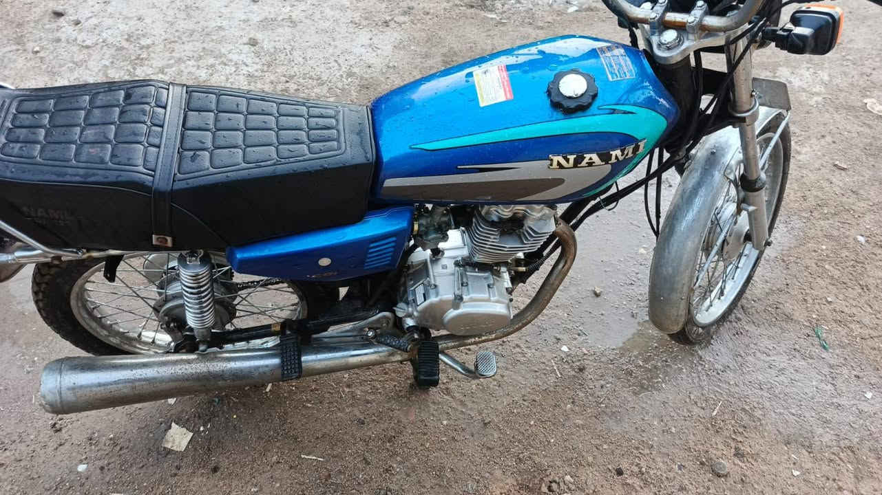 سلام عليكم دراجة ايراني للبيع رقم وسنويه شرط التحويل موديل 23 مكينه نضيفه مامفتوحه دراجة شغاله من الطول لطول سعره 1750000 مليون وسبعميه وخمسين وبيهه مجال مكاني لبصره لكزيزه ***********
