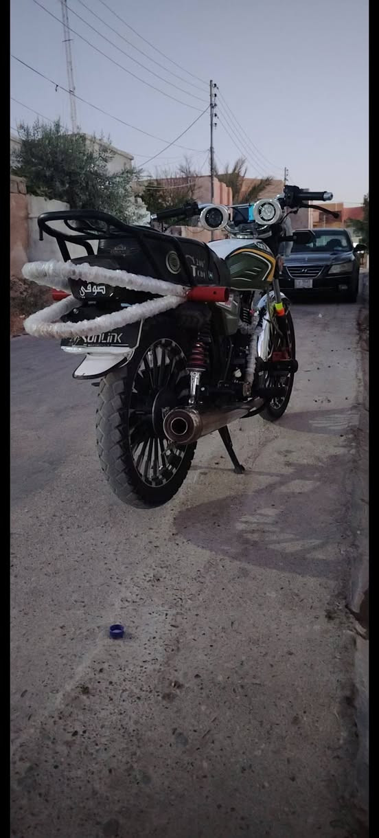 سلام عليكم سيفان 25 للبيع 🤚🏻
مكينه 200ss مكينه بيها 
شلعه ومعدل يخبلن ❤️‍🔥
كلها شغاله سلف هندر دشبول اشاير مازده ❤️‍🔥
بصمه سويج الدراجه متعوب عليها ومماشيه هوايه بس الصالنصه مو وياها والباقي كله🫶🏻 ومجنبزه شي قليل مو هوسه العنوان ديالى خالص هبهب رقمي *********** سعر 775 بيها🩵 مجال قليل لي ميعجبه يعبر المنشور🤷🏻‍♂️
