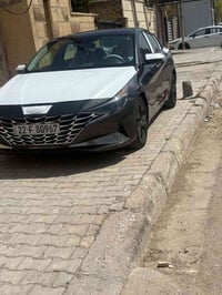 هونداي النترا موديل 2021 لون فيلي  مكينه 2000/دوش  الضرر تبديل بنيد او...