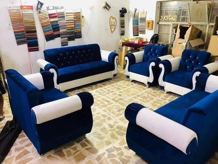 عرض لفتره محدوده طخم قنفات
5قطع 10مقعد سعر 200الف فقط 
عنوان الزبير حي الأسرى قرب مستوصف الرحمه
***********
