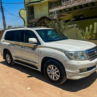 لاندكروزر GXR • V6 • ٢٠٠٩