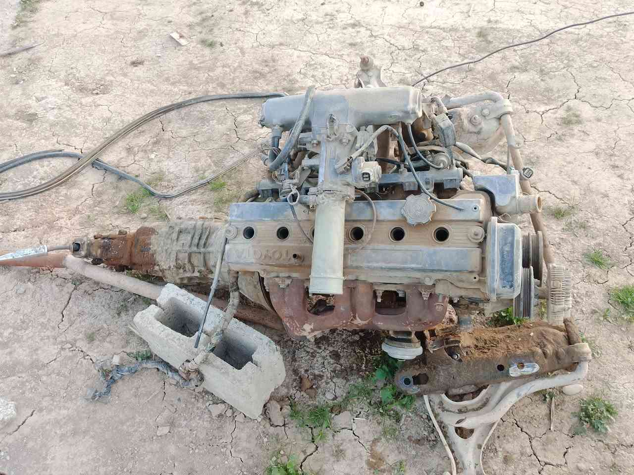 السلام عليكم محرك وكير ونجي كير عادي جف تراب سعرو ٥٠٠
***********
