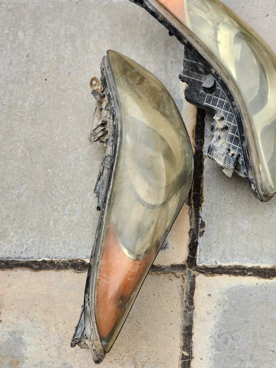 السلام عليكم غراض النترا مضلع 2013

مسجل بلادي شغال +  دعاميه خلفيه نضيفه مابيها كسر + دعاميه اماميه يحتاجلها ترتيب.  مازدات زوج + شباك

قيم واخذ مكانهن بغداد حي اور سبع قصور  

***********
