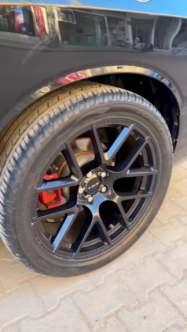 ويل للبيع حجم 20 موبار الاصلي مع تخم تاير نضيف ب 600 $


**إذا كنت صاحب هذا الإعلان وتريد حذفه لأي سبب، رجاءا أرسل رسالة إلى الدعم الفني**