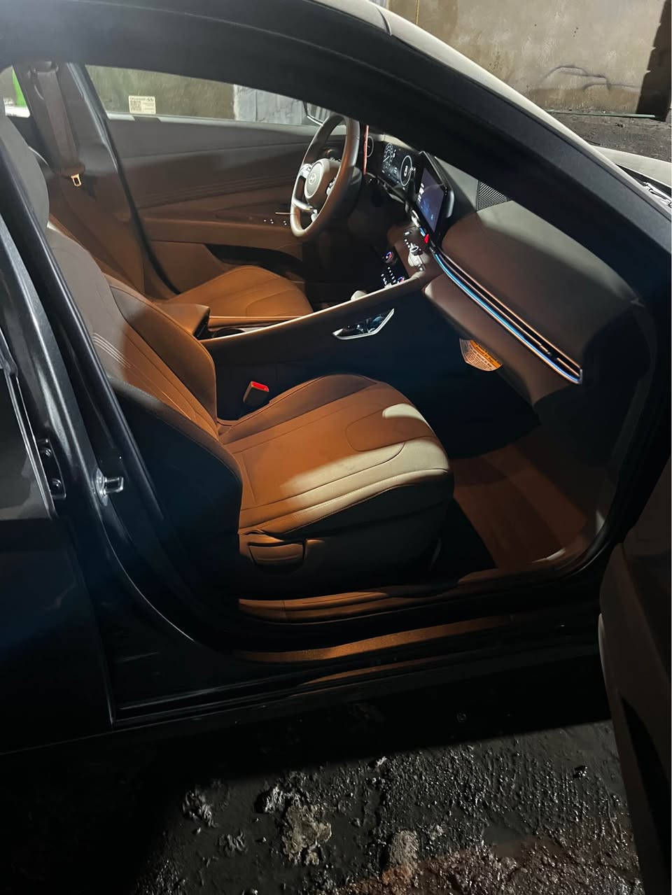 النترا موديل 25 وارد أمريكي حادثها جاملغ وباب جهه يمنه جاملغ مبدل اصلي نفس لون الباب نفسه مصلح على بارد بدون دواخل وايرباك سياره جديده بلكارتون شراي يتصل *********** السعر 177 بيها مجال البصرة, العراق
