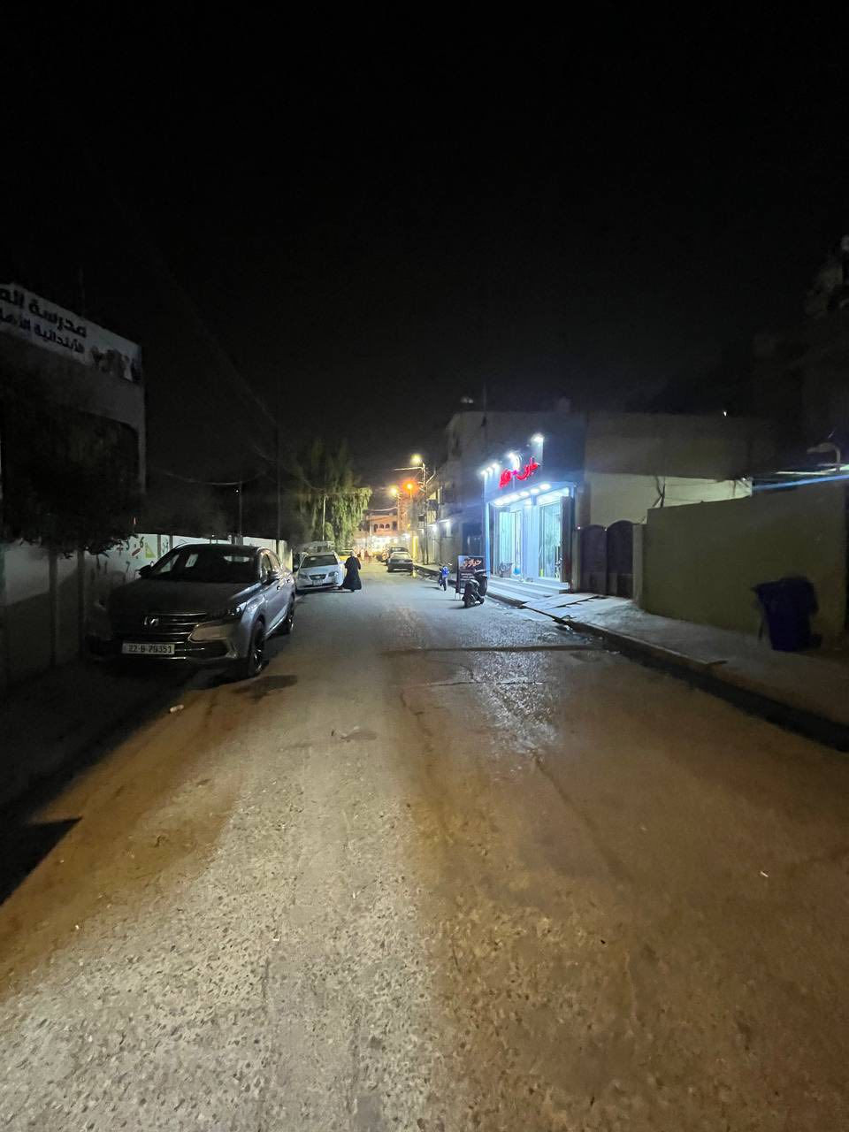 اعلان  13

دار للبيع المجمىوعة الثقافية قرب جامع احمد اسماعيل 

200م ( 20م✖️10م ) الدار حساب ارض 

💲السعر على تلغرام 
https://t.me/walidhamo
🏢 مكتب النجمة للعقار
📍 الموقع: بعويزة – قرب محطة السادة
📲 ***********
📲 ***********
