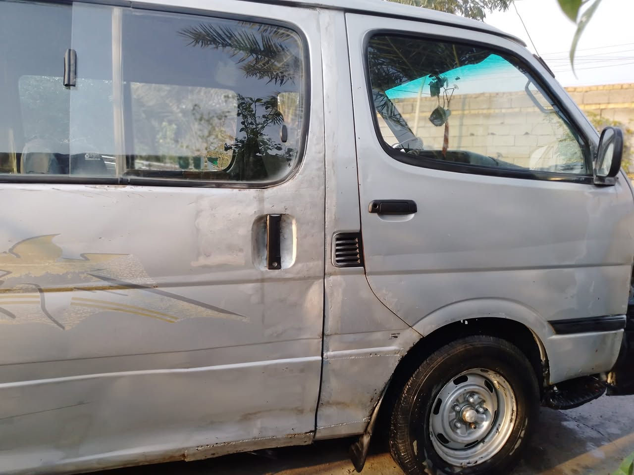 السلام عليكم سياره هايسه للبيع
سياره كامله مكمله كير ومكينه بريجو كاز 3000 لا تبخير ولا تنقيص تخم تاير جديد سياره ما ناقصه شي 
سنويه تنتهي ب27    المكان ناصريه قضاء الرفاعي 
السعر   40.ورقه وبيه مجال للشراي 
‏‪+9647830826325‬‏
***********
