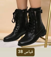 ملابس • توصيل • متوفر