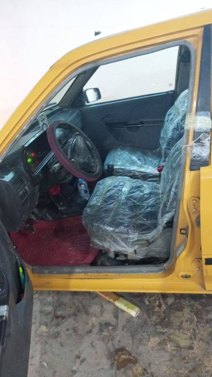 الـسلام عـليكم
سياره سايبة 2011
 كـامله كبـل للشارع
تـخم تـاير جديد
صدر امامي و خلفي جدد
ماصدات امامي و خلفي 
زوج مجاول جدد
دوشمه قبل يومين شديتها 

فقط كيج البانزين ما يشتغل عندي قاعده كامله بس نقصها فيشه و يشتغل الكيج مال بانزين

سنويه لل29 
رقم انكليزي

فقط مراوس راس براس اي سياره حسب القناعه 
للاتصال *********** و بي واتساب
