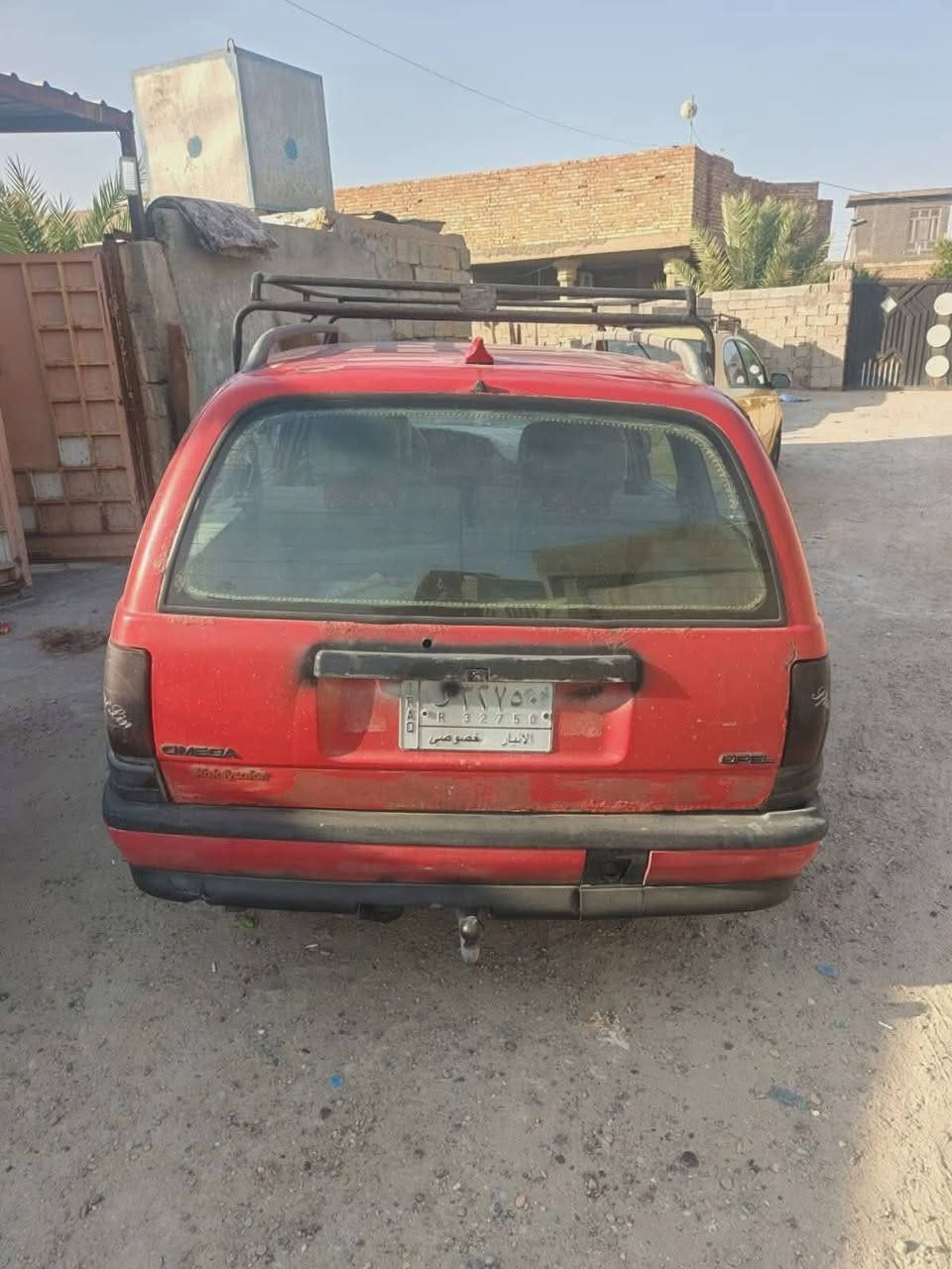 اوبل اوميكه ستيشن. موديل 92. سياره جهازه كبل للشارع. 

كير محرك. كاملات فقط. المحرك بي خير بخار. ويرادله. لاستيك ولف   السياره كدام عينك. كلهه شغاله. كير اوتماتيك. 2000. بلادي. الكشر كدامك. كهربائيات كلهن شغالات عده رون السرعه عاطل. للبيع فقط. لحد يكلي مراوس. السعر. 19ورقه. شراي خابرني مو شراي لتخابرني ودور سوالف يرحم اهلك للاستفسار. ***********
