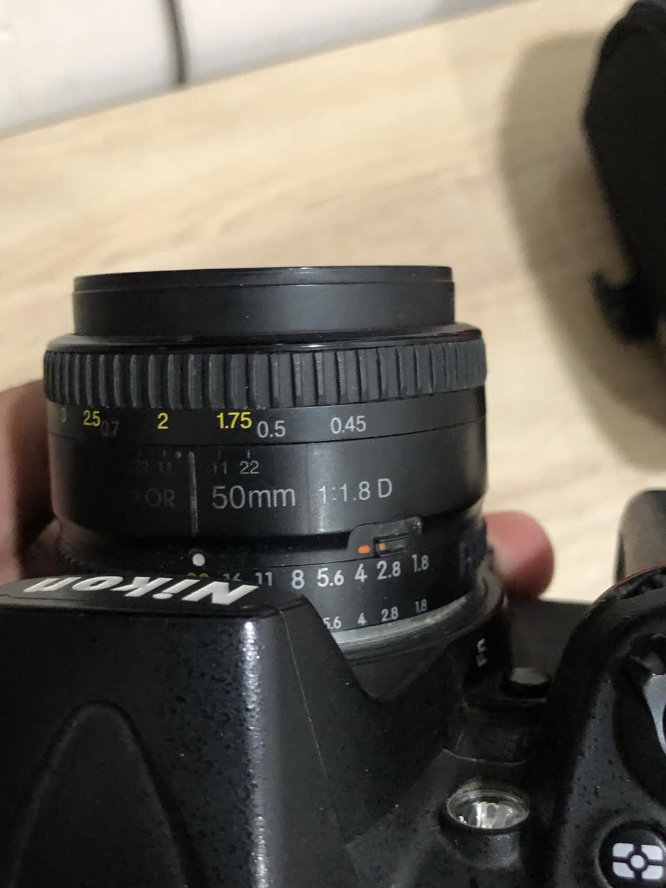 السلام عليكم 
نيكون d7000
مبدل عدستها الاصلية بـ 50mm D
كاميرا نظيفية حيل استخدام كلش قليل 
موجود توصيل لكل المحافظات 
اغراضها كاملة حتى الكارتون موجود


**إذا كنت صاحب هذا الإعلان وتريد حذفه لأي سبب، رجاءا أرسل رسالة إلى الدعم الفني**