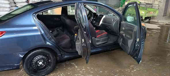 السلام عليكم نيسان فيرسا للبيع موديل 2016 رقم بغداد باسمي سيارة حلوه وجاهزه تبريد تدفئه حدادية كاملة من كلشي ما ناقصها شي بس سائق مكان السيارة بغداد العامرية السعر 90 وبيها مجال للاستفسار  ***********
